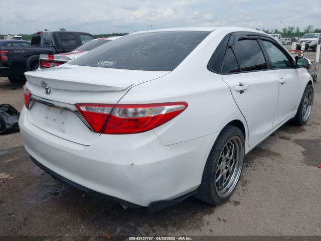 4T1BF1FK3FU925665 Toyota CAMRY SE