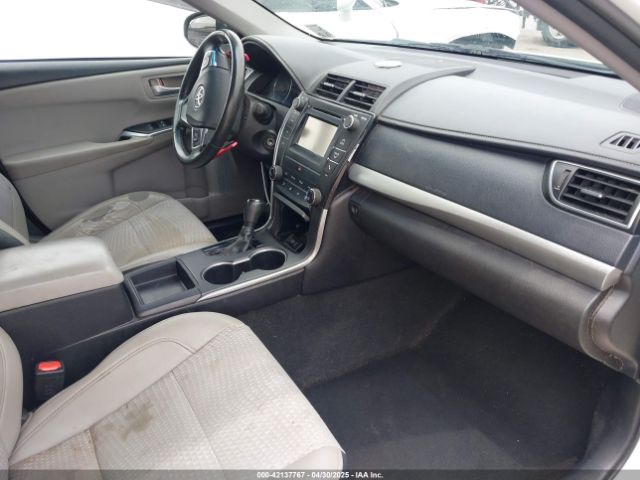 4T1BF1FK3FU925665 Toyota CAMRY SE