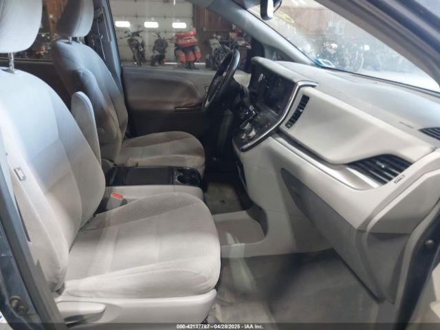 5TDJK3DC9FS097757 Toyota Sienna Le 7 Passenger