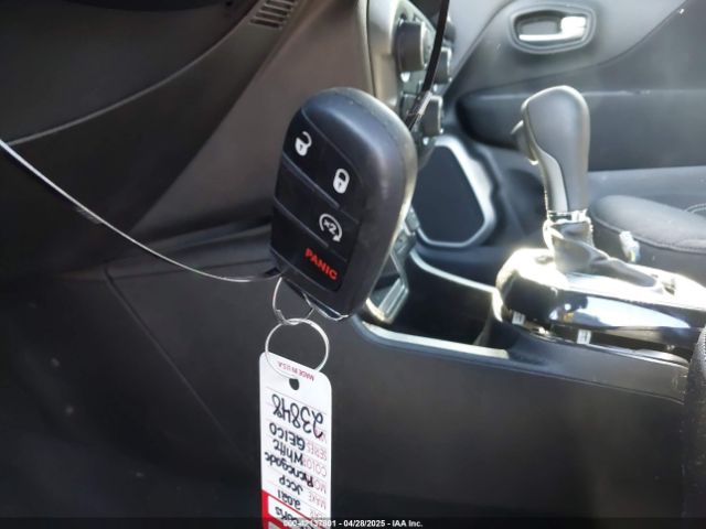 ZACNJCBB0MPM69573 Jeep Renegade Latitude Fwd