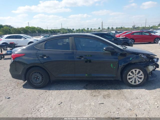 3KPC24A39JE011742 Hyundai ACCENT SE