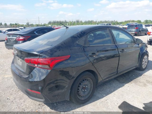 3KPC24A39JE011742 Hyundai ACCENT SE