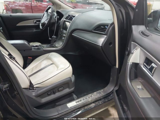 2LMDJ8JK4EBL16245 Lincoln MKX