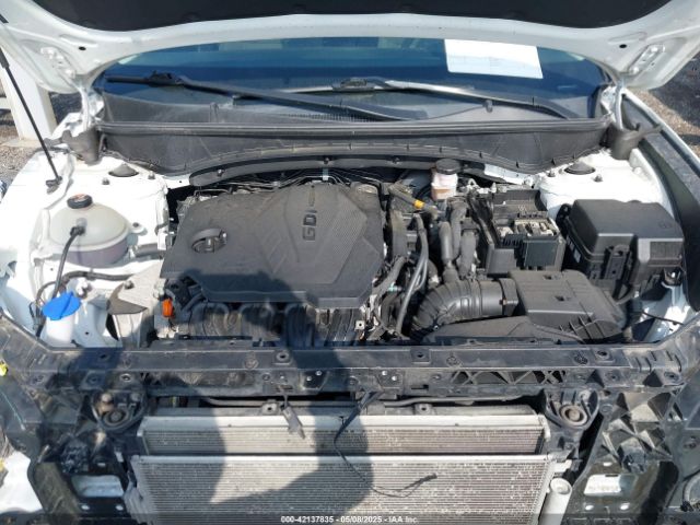 5NMJACAE3NH012650 Hyundai TUCSON SE