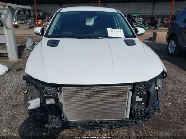 5NMJACAE3NH012650 Hyundai TUCSON SE