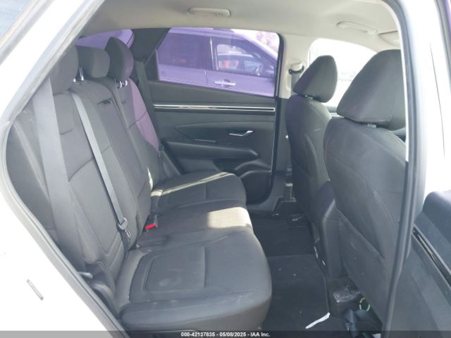 5NMJACAE3NH012650 Hyundai TUCSON SE