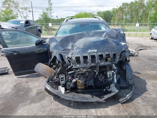 1C4PJMMX3MD167896 Jeep Cherokee Latitude Lux 4x4