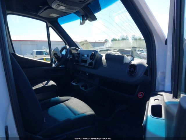 W1Y4KBHY4PT139571 Mercedes-Benz Sprinter 2500 Standard Roof 4-cyl Diesel
