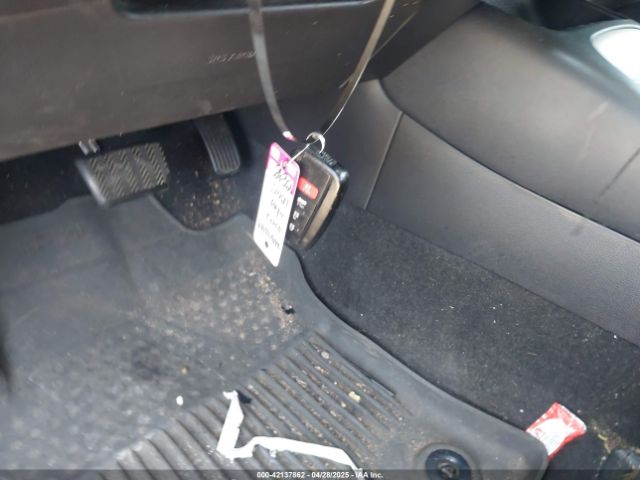 JTDVPMAE0MJ121646 Toyota COROLLA LE