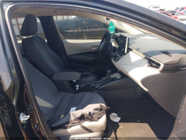 JTDVPMAE0MJ121646 Toyota COROLLA LE