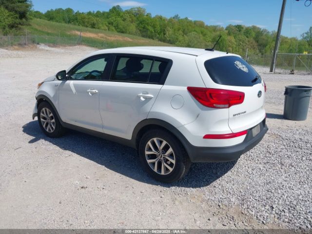 KNDPBCAC2F7738675 KIA Sportage Lx