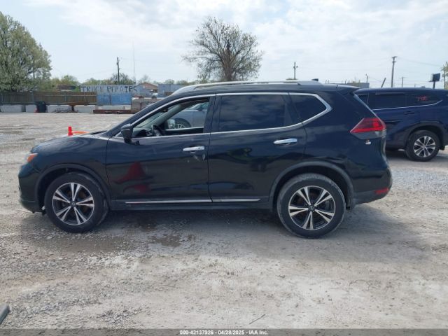JN8AT2MV4JW353812 Nissan Rogue Sl