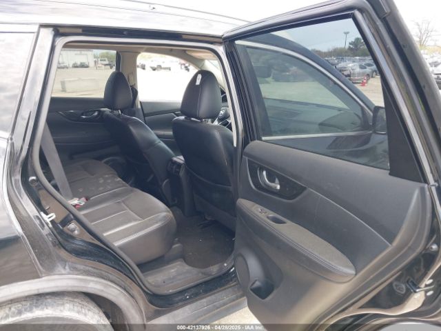 JN8AT2MV4JW353812 Nissan Rogue Sl