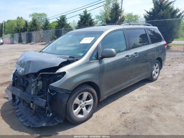 2011 TOYOTA SIENNA 5TDKK3DC7BS014356 Photo 1