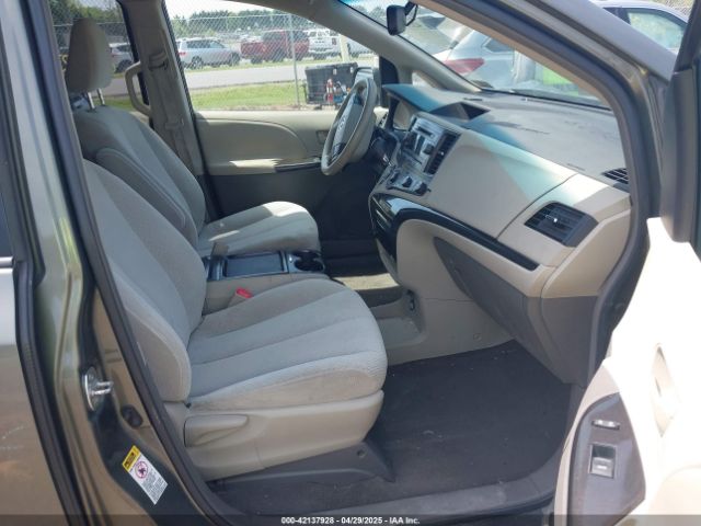 2011 TOYOTA SIENNA 5TDKK3DC7BS014356 Photo 4