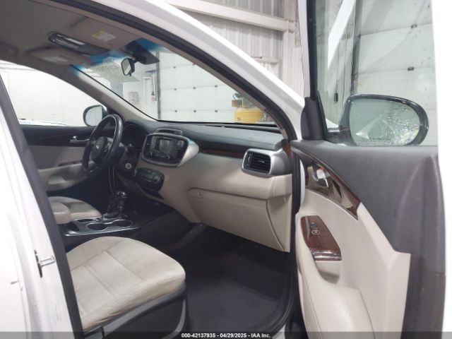 5XYPGDA51GG047781 KIA Sorento 3.3l Lx