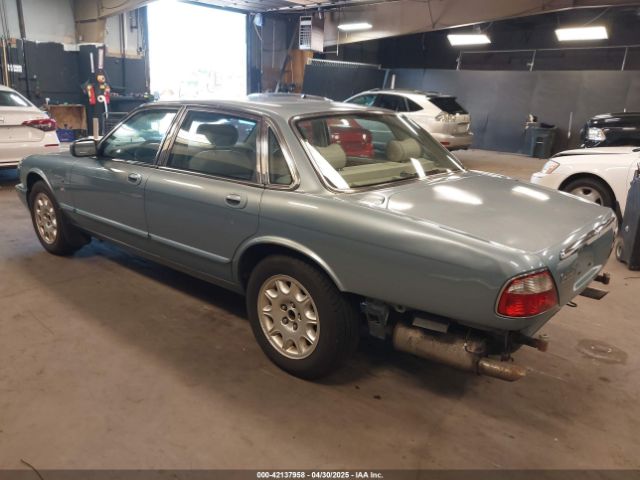 2002 JAGUAR XJ8 SAJDA14CX2LF48120 Photo 2