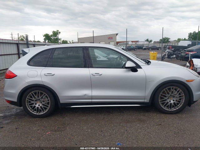 Porsche Cayenne Hybrid S 2014 WP1AE2A23ELA50672 Image 13