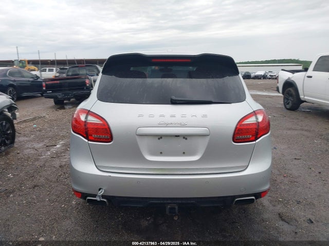 Porsche Cayenne Hybrid S 2014 WP1AE2A23ELA50672 Image 16