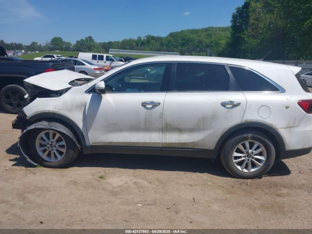 5XYPGDA57KG440712 KIA Sorento 3.3l Lx