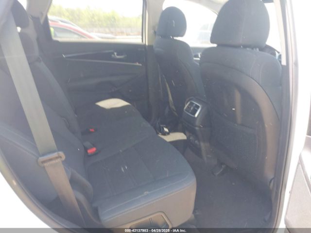 5XYPGDA57KG440712 KIA Sorento 3.3l Lx