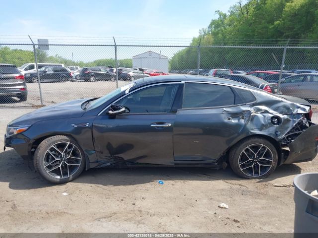 5XXGT4L3XLG429779 KIA Optima Se