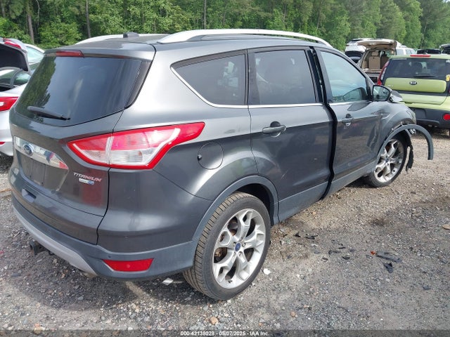 1FMCU9J9XFUB29038 Ford Escape Titanium