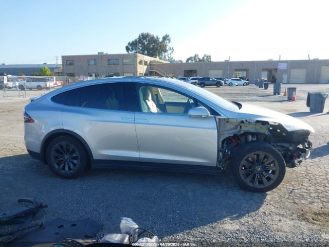 5YJXCAE25HF077689 Tesla Model X 100d/75d/90d