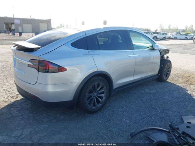 5YJXCAE25HF077689 Tesla Model X 100d/75d/90d