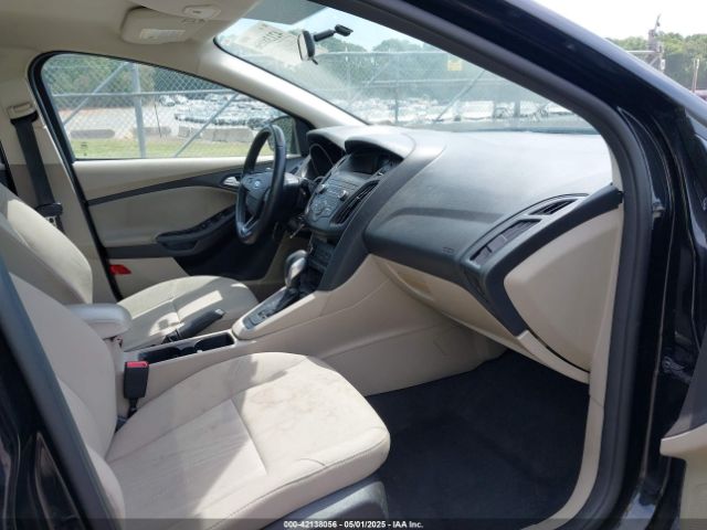 1FADP3F2XJL254280 Ford FOCUS SE