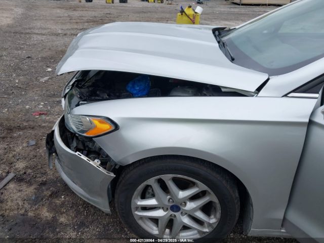 1FA6P0HD1G5106232 Ford FUSION SE