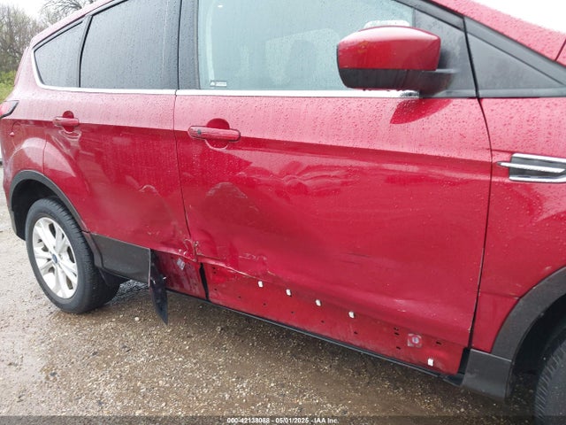 1FMCU9GD2KUA53319 Ford ESCAPE SE