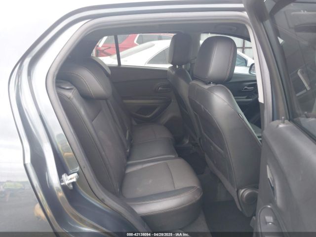 KL7CJPSM3NB506658 Chevrolet Trax Awd Lt