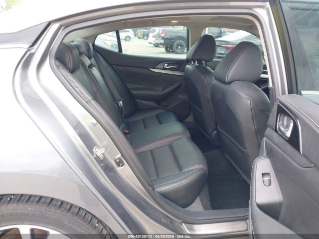 1N4AA6AP4HC397633 Nissan Maxima 3.5 Sl