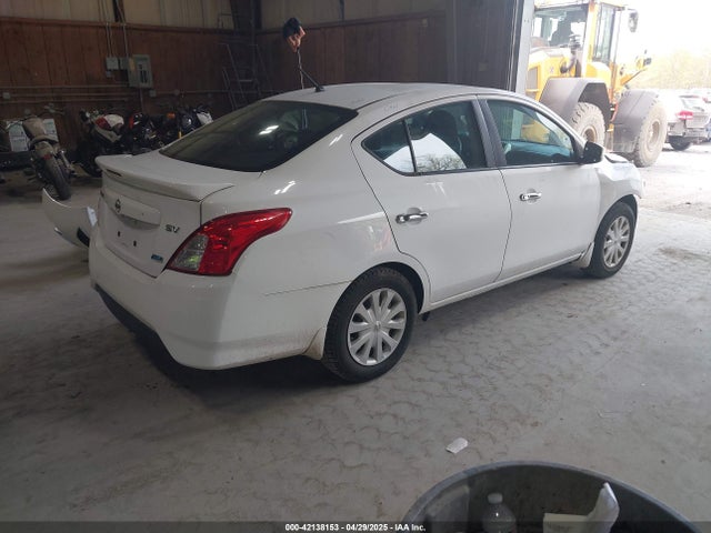 3N1CN7AP6FL820438 Nissan Versa 1.6 Sv