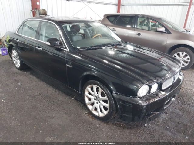 2009 JAGUAR XJ SAJWA79B29SH31572 Photo 0