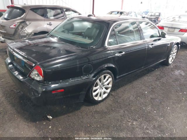 2009 JAGUAR XJ SAJWA79B29SH31572 Photo 3