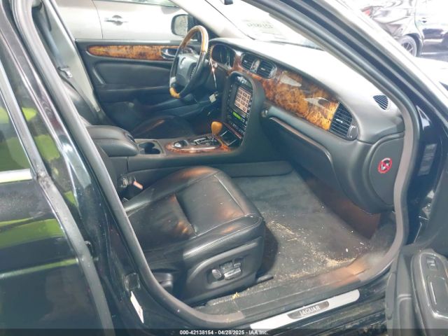 2009 JAGUAR XJ SAJWA79B29SH31572 Photo 4