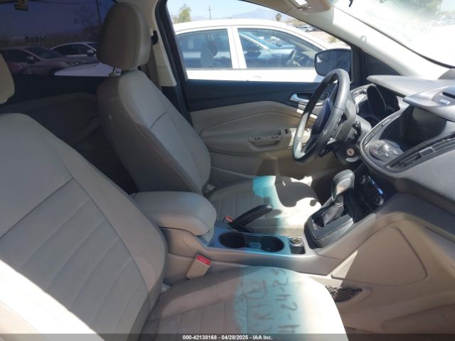 1FMCU9G95FUA43868 Ford ESCAPE SE