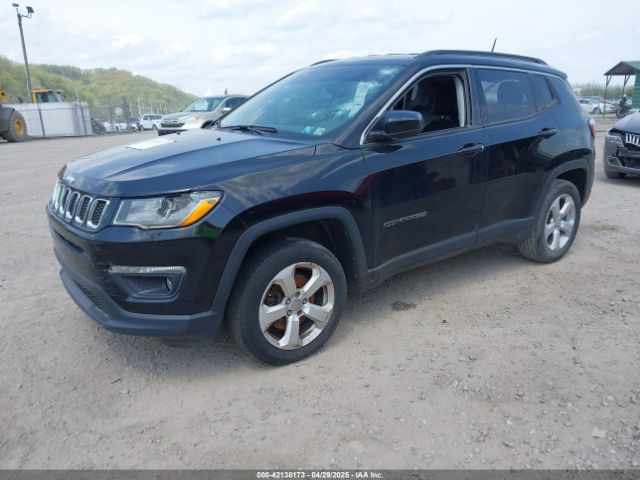 3C4NJDBB3JT144056 Jeep Compass Latitude 4x4