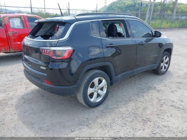 3C4NJDBB3JT144056 Jeep Compass Latitude 4x4