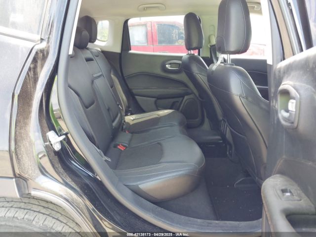 3C4NJDBB3JT144056 Jeep Compass Latitude 4x4