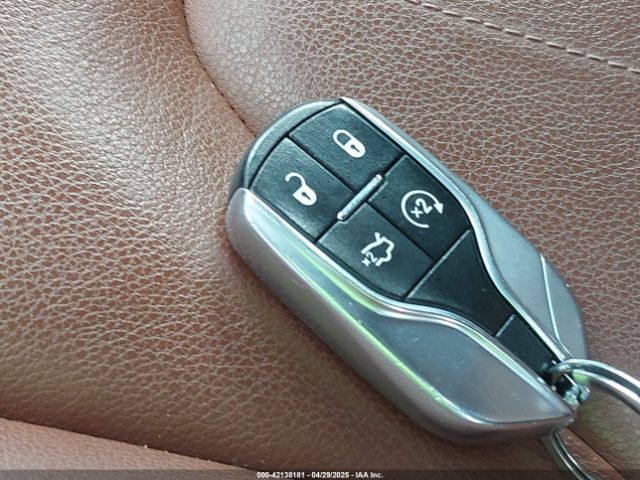 ZN661YUA7JX303714 Maserati LEVANTE S