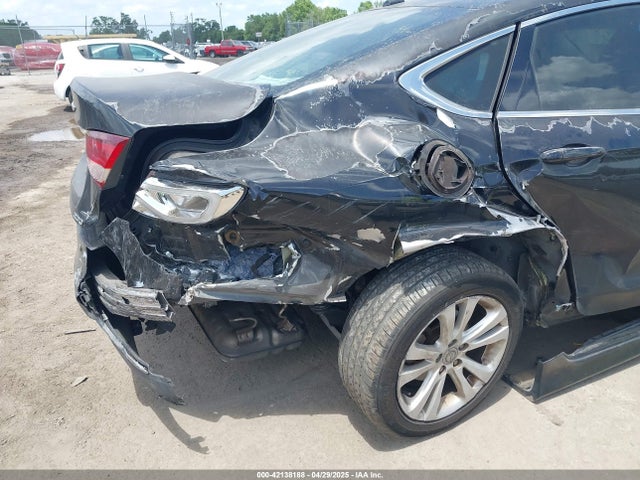 1C3CCCAB1FN674860 Chrysler 200 Limited