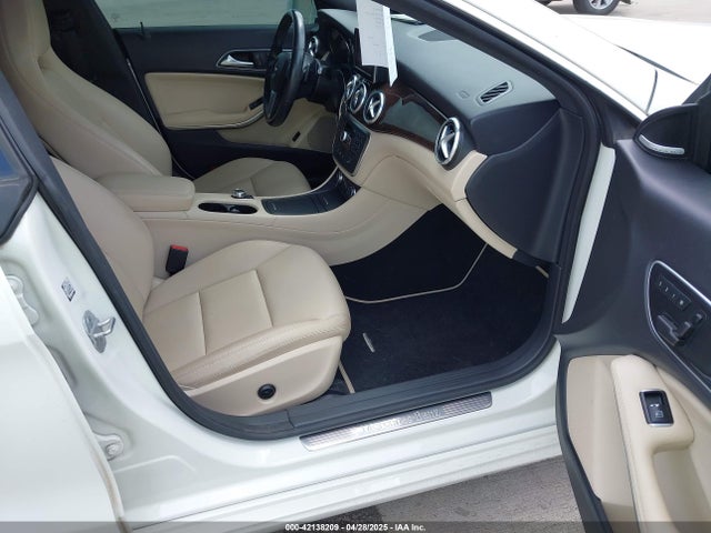 WDDSJ4EB8EN157055 Mercedes-Benz 2014