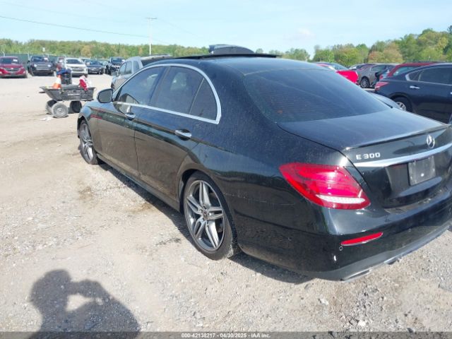 WDDZF4JB2KA503013 Mercedes-Benz E 300