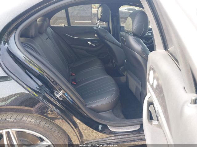 WDDZF4JB2KA503013 Mercedes-Benz E 300