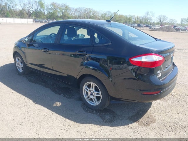 3FADP4BJ8JM123849 Ford FIESTA SE
