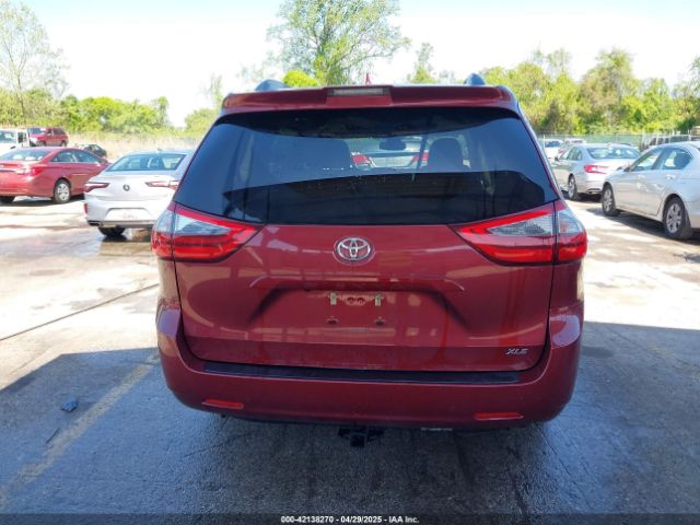 5TDYZ3DCXLS031692 Toyota SIENNA XLE