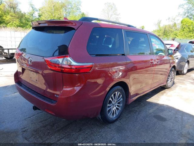 5TDYZ3DCXLS031692 Toyota SIENNA XLE